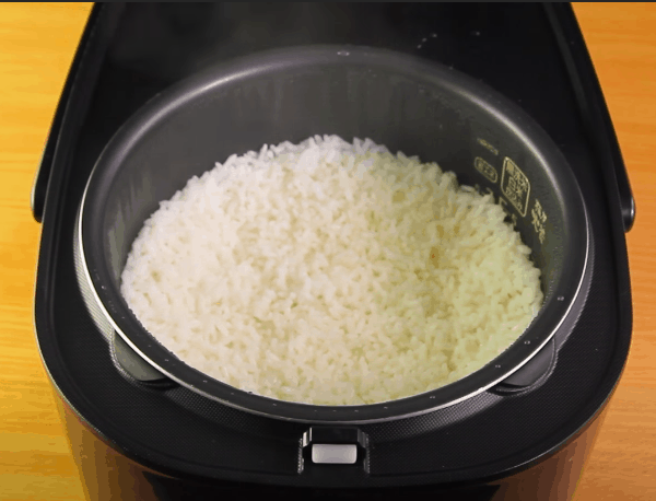 how to cook rice with a rice cooker