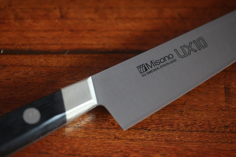 japanese knife steel types - stainless steel 