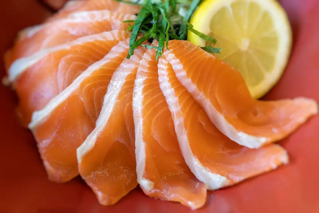 shinshu salmon sashimi