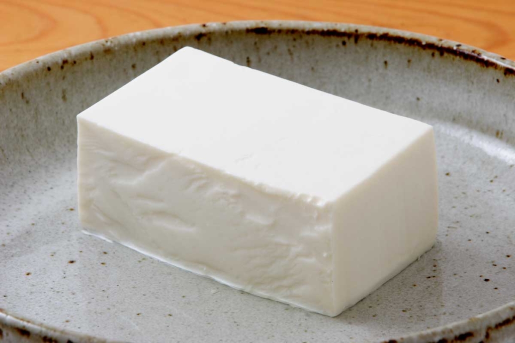 beautiful kinugoshi tofu