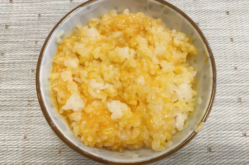 Tamago Kake Gohan Recipe (卵かけご飯)